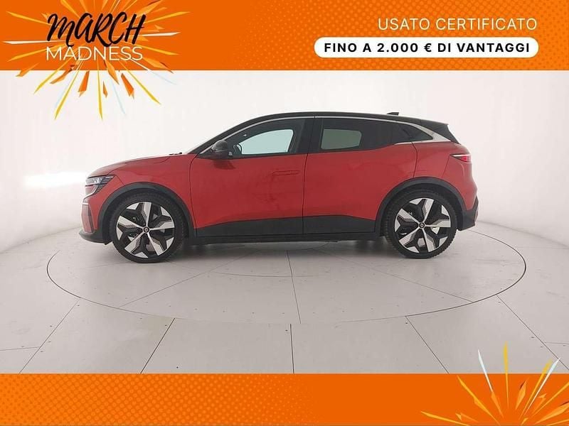 Usata Renault Megane E-Tech Techno 55 kW (75 CV) 2023 Rosso nero Berlina