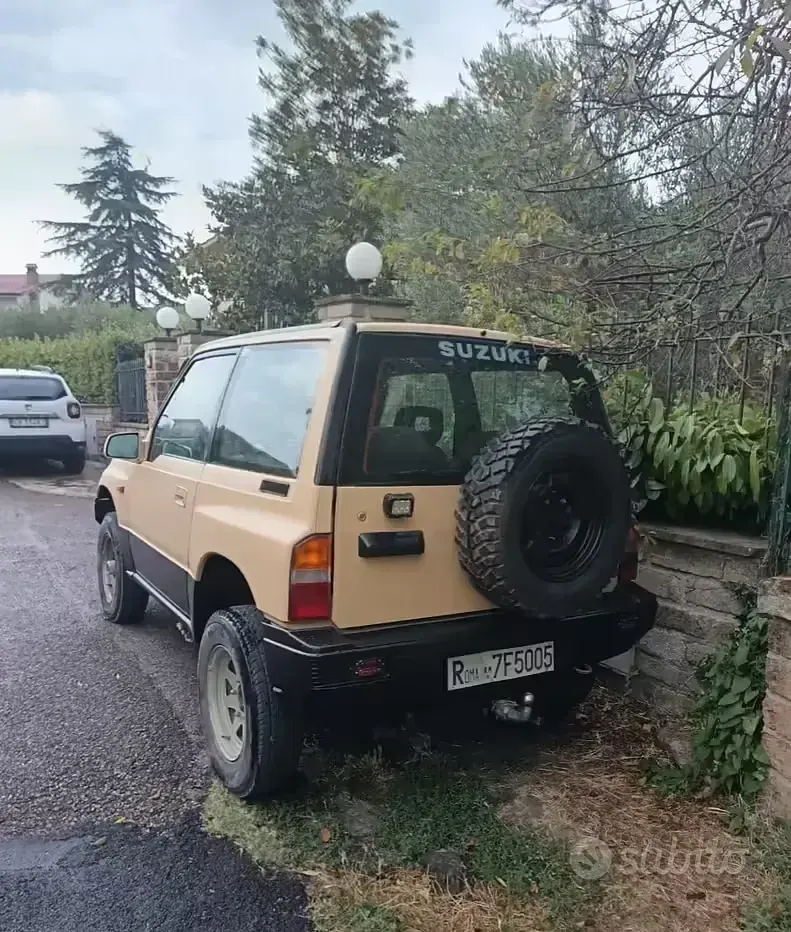 Usata Suzuki Vitara 75 CV (55 kW) 1992 Utilitaria
