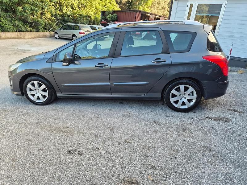 Usata Peugeot 308 110 CV (80 kW) 2009 Grigio Station wagon