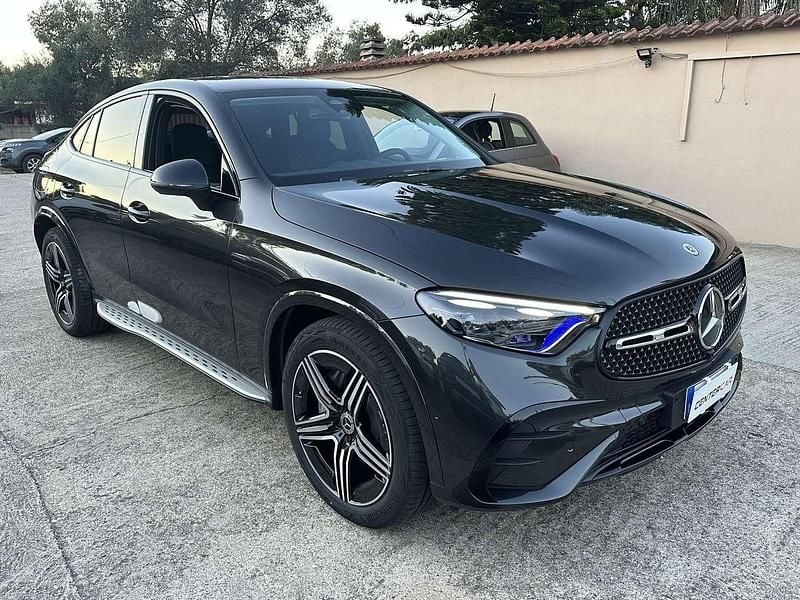 Grigio Nuova 2025 Mercedes GLC220 AMG Line Premium Coupé | 67.500 € (Super prezzo) - Immagine 1/4