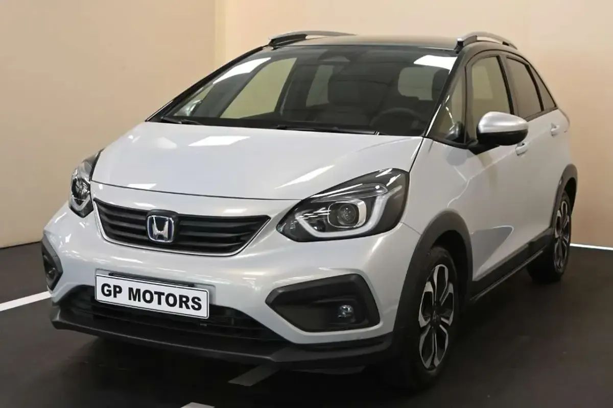 Usata Honda Jazz Executive 109 CV (80 kW) 2020 Grigio Utilitaria