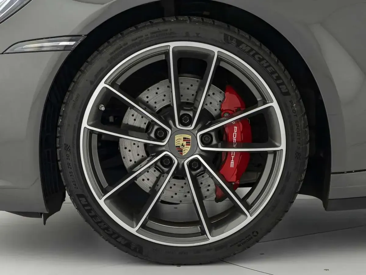 Usata Porsche 911 Targa 4S 450 CV (330 kW) 2023 Grigio Cabrio