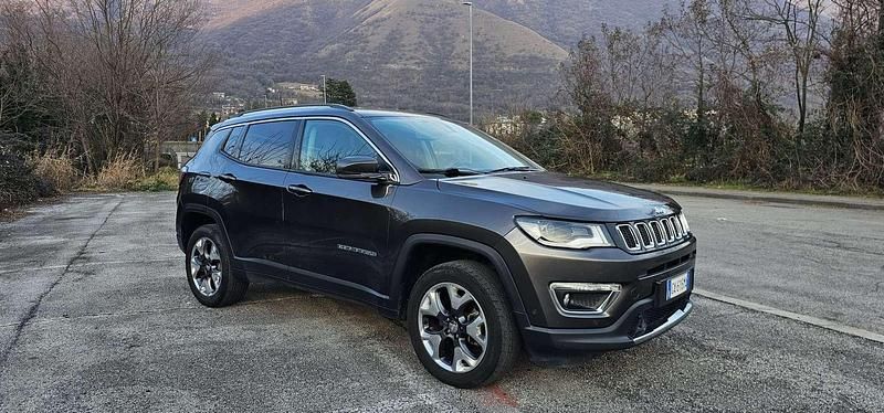 Usata Jeep Compass Limited 170 CV (125 kW) 2020 Grigio SUV