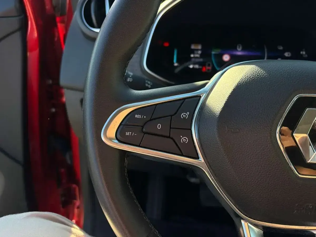 Usata Renault Zoe Intens 100 kW (136 CV) 2020 Rosso Utilitaria