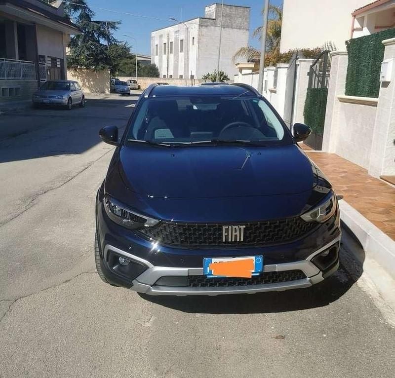 Usata Fiat Tipo Cross 131 CV (96 kW) 2021 Berlina