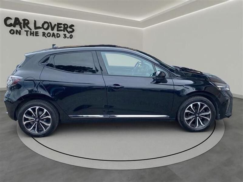 Usata Renault Clio V Techno 91 CV (66 kW) 2025 Nero Utilitaria