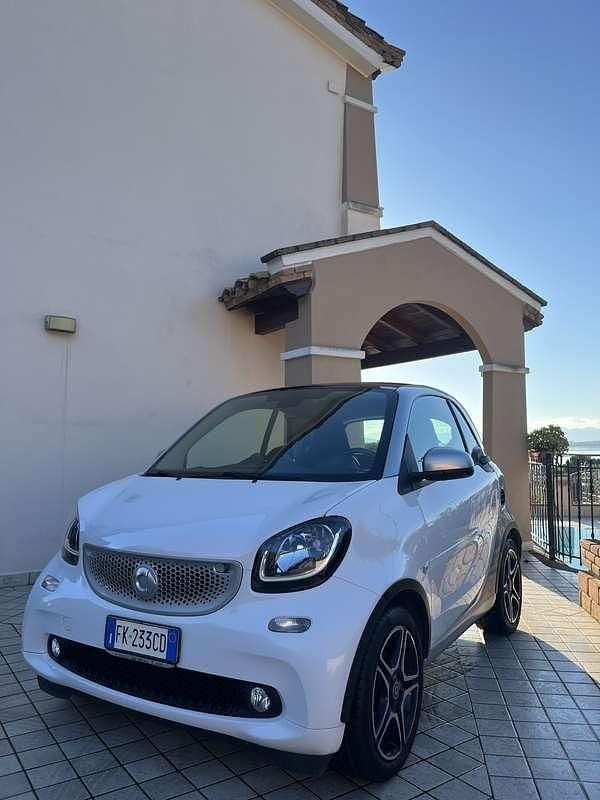 Usata 2017 Smart ForTwo Coupé Passion Due volumi | 13.000 € (Cara) - Immagine 1/4