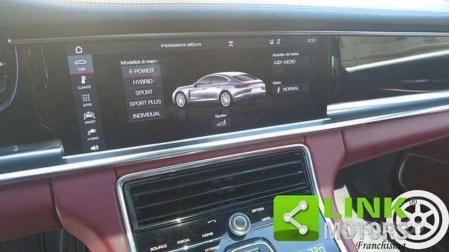 Usata Porsche Panamera Edition 330 CV (242 kW) 2020 Grigio scuro Berlina