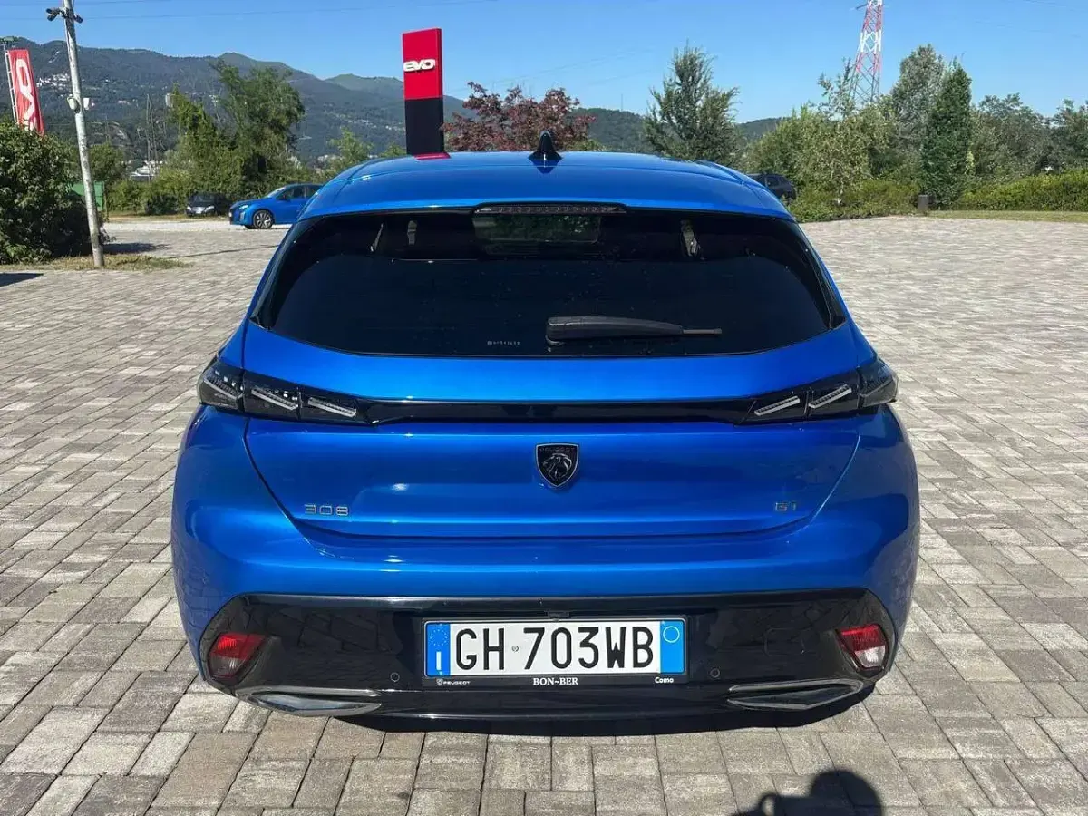 Usata Peugeot 308 GT 131 CV (96 kW) 2022 Blu bertigo Berlina