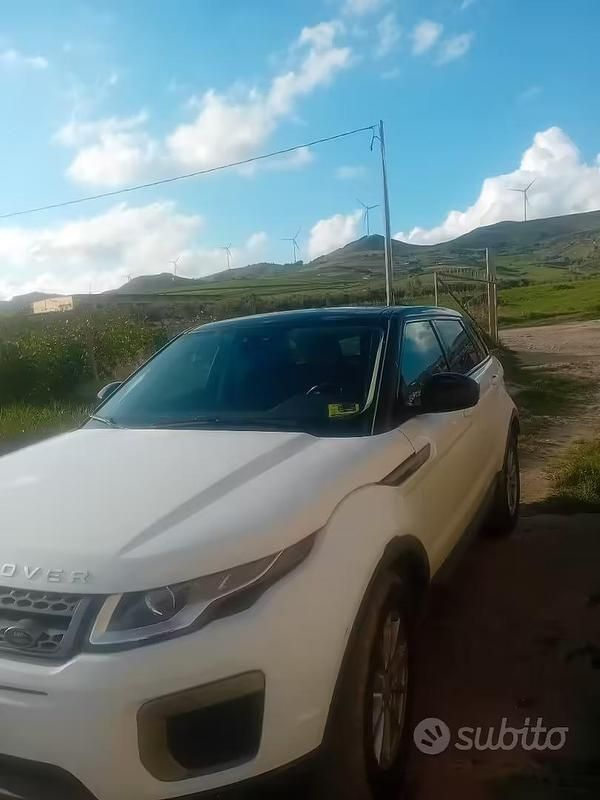 Usata Land Rover Range Rover evoque 150 CV (110 kW) 2017 Bianco Station wagon