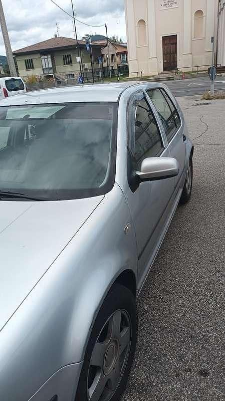 Usata VW Golf Comfortline 105 CV (77 kW) 2001 Berlina