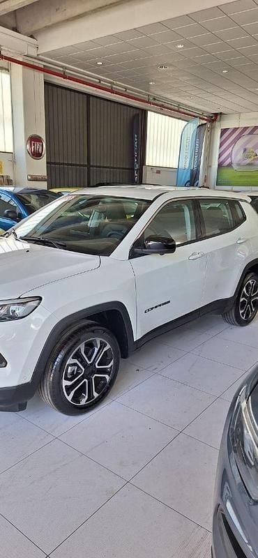Usata Jeep Compass Altitude 131 CV (96 kW) 2024 Bianco SUV