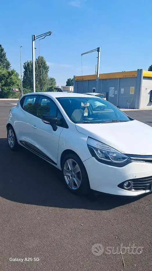 Usata Renault Clio IV 75 CV (55 kW) 2013 Bianco Berlina