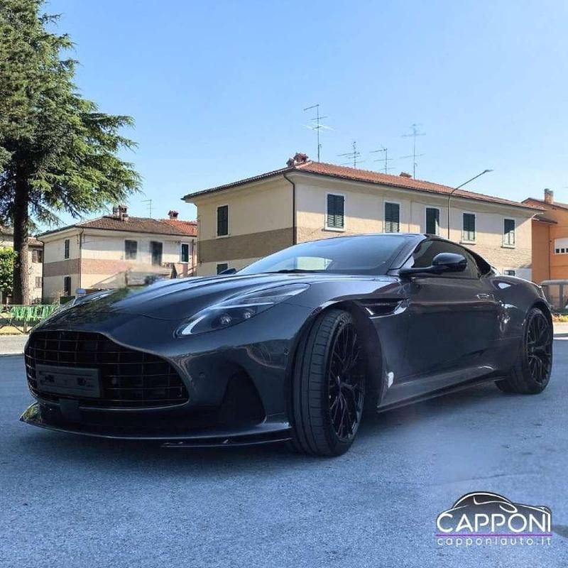 Usata Aston Martin DB12 680 CV (500 kW) 2024 Antracite(met.) Coupé