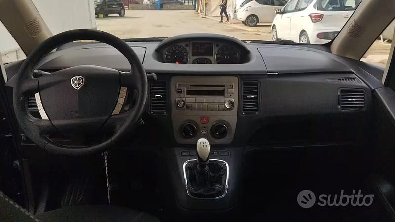 Usata Lancia Musa 77 CV (56 kW) 2010 Nero Monovolume