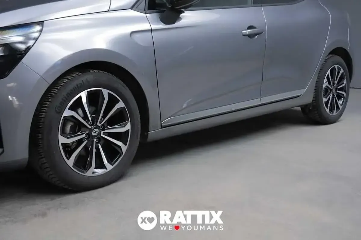 Usata Renault Clio Techno 91 CV (66 kW) 2025 Grigio Utilitaria