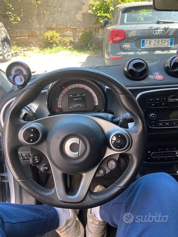 Usata Smart ForFour 71 CV (52 kW) 2016 Utilitaria