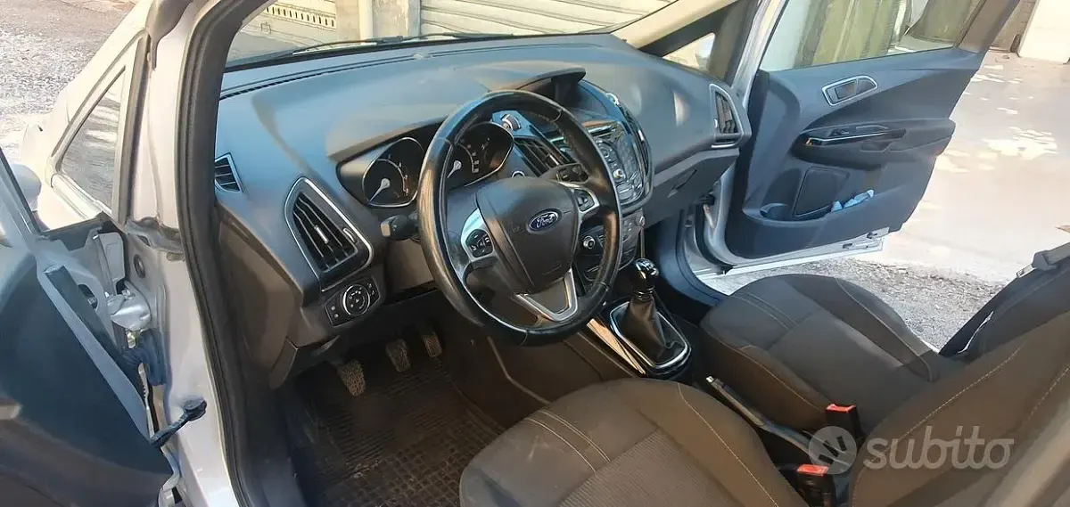 Usata Ford B-MAX 90 CV (66 kW) 2016 Grigio Monovolume