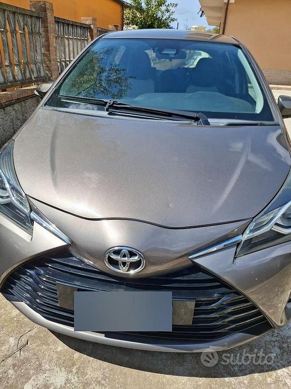 Usata Toyota Yaris Active 72 CV (52 kW) 2018 Berlina
