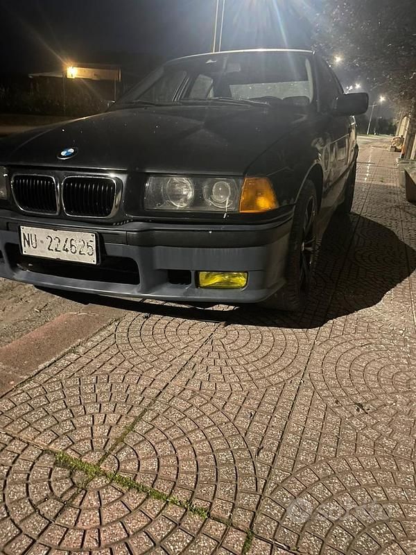 Usata BMW 325 116 CV (85 kW) 1992 Nero Berlina