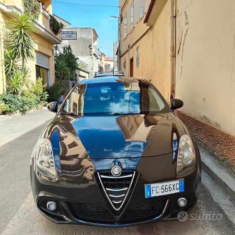 Usata Alfa Romeo Giulietta 120 CV (88 kW) 2016 Nero Utilitaria