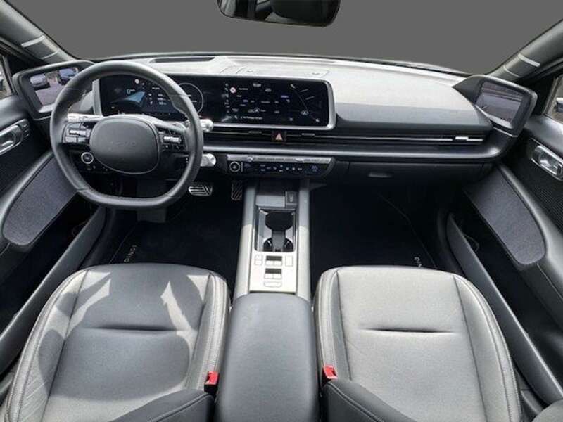 Usata Hyundai Ioniq 6 239 kW (325 CV) 2024 Transmission blue pearl Berlina