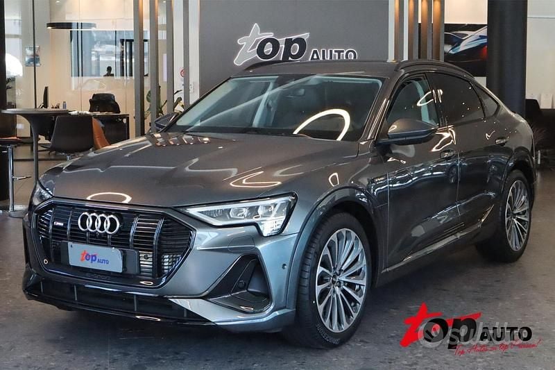 Usata Audi e-tron S-Line 300 kW (408 CV) 2022 Grigio SUV