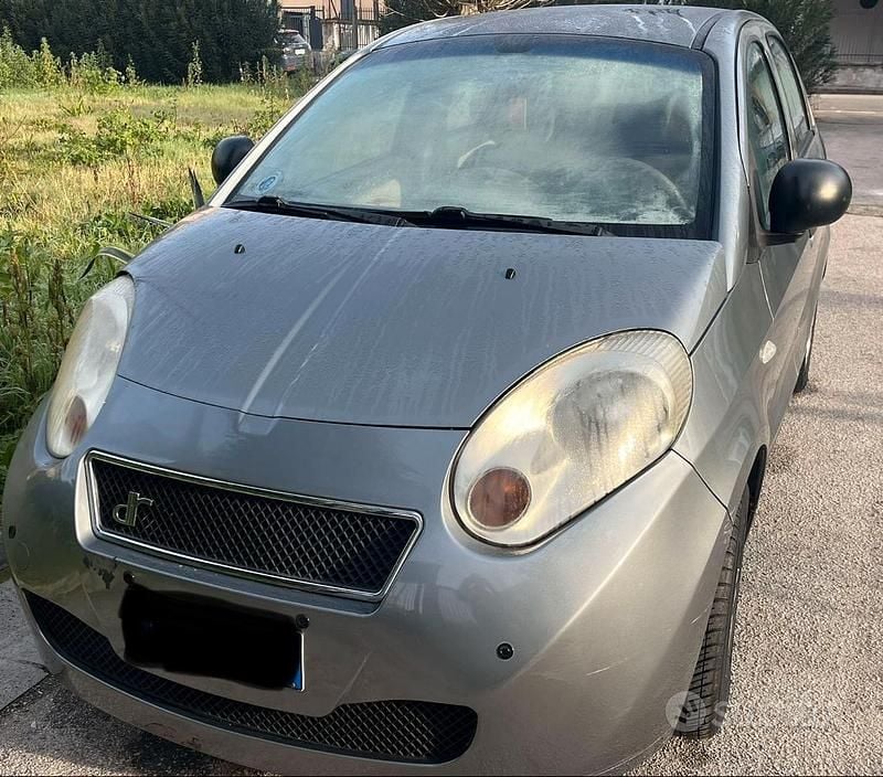 Grigio Usata 2011 DR DR1 Utilitaria | 1250 € (Super prezzo) - Immagine 1/4