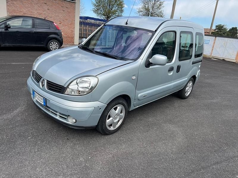 Usata Renault Kangoo Luxe 74 CV (54 kW) 2006 Grigio Monovolume