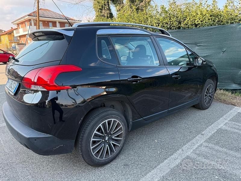 Usata Peugeot 2008 75 CV (55 kW) 2016 Nero SUV