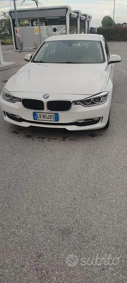 Usata BMW 318 143 CV (105 kW) 2013 Bianco Station wagon