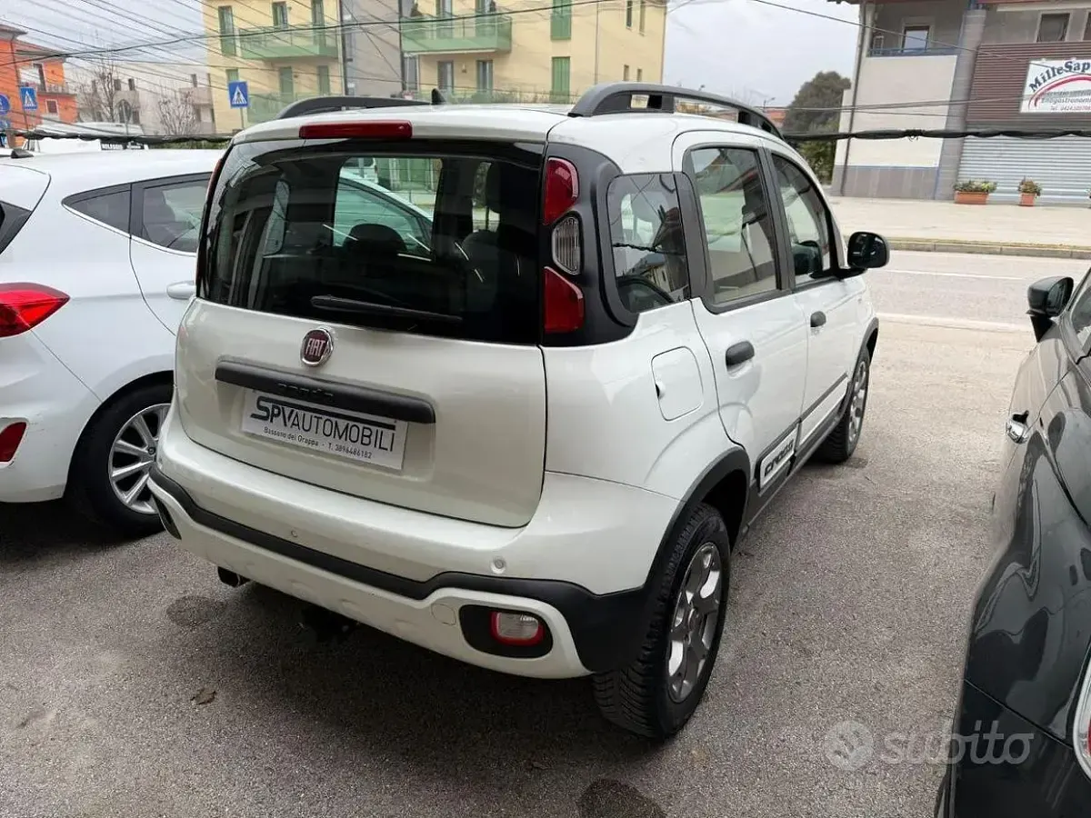 Usata Fiat Panda Cross Cross 69 CV (50 kW) 2018 Bianco Utilitaria