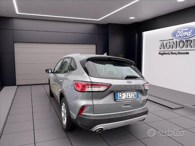 Usata Ford Kuga 152 CV (111 kW) 2021 Argento SUV