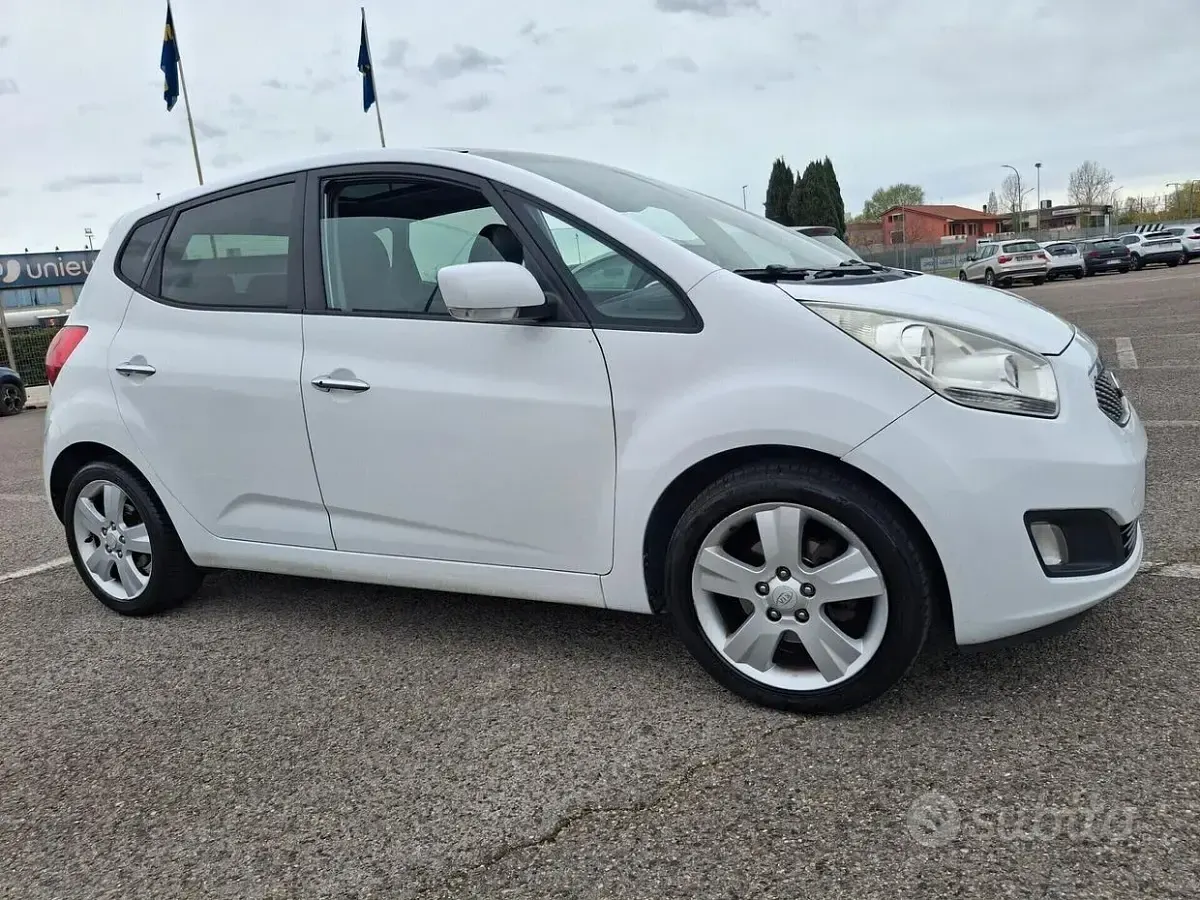 Usata Kia Venga 115 CV (84 kW) 2010 Utilitaria