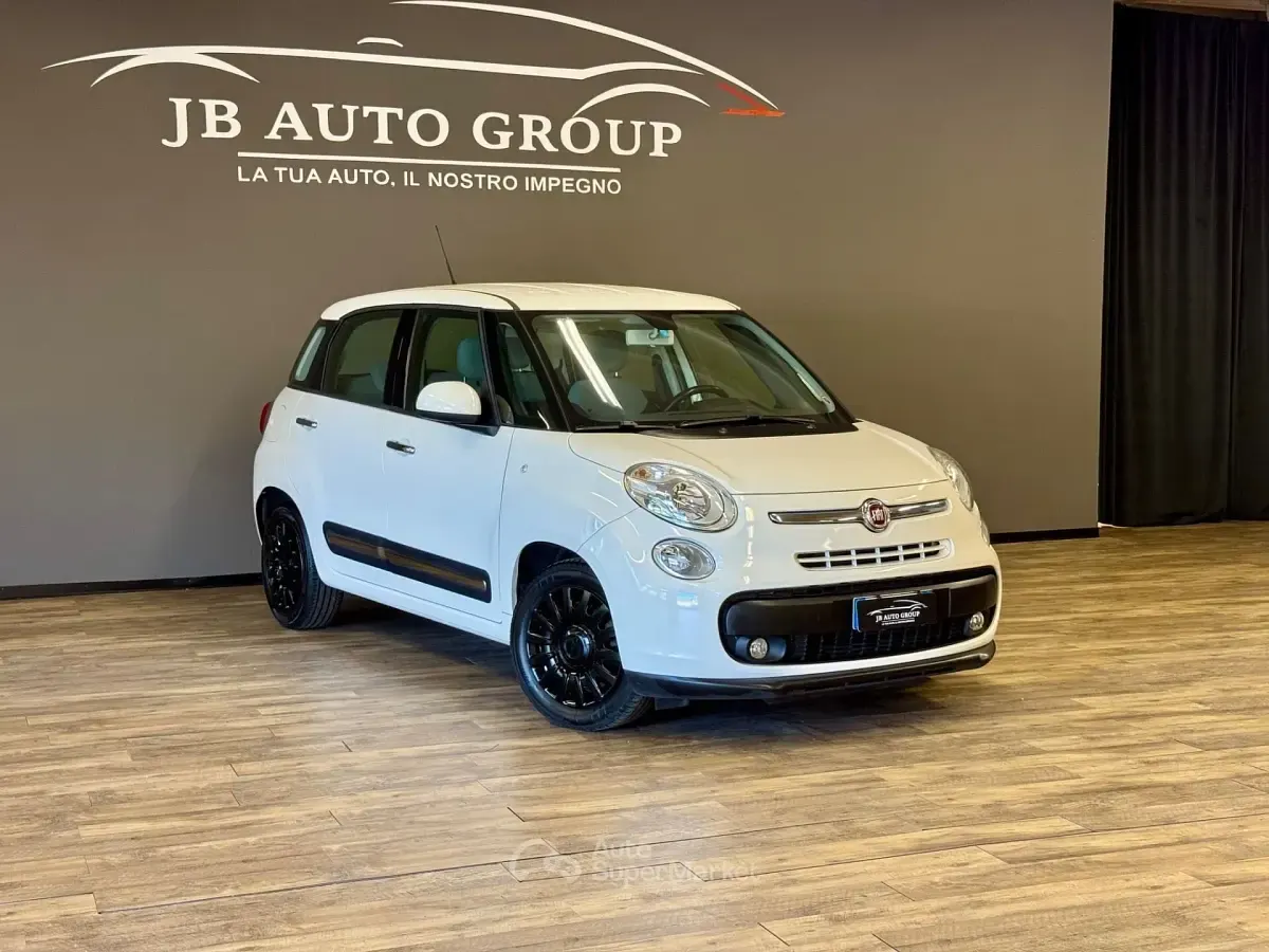 Käytetty Fiat 500 Lounge 95 HP (69 kW) 2016 Valkoinen Farmari
