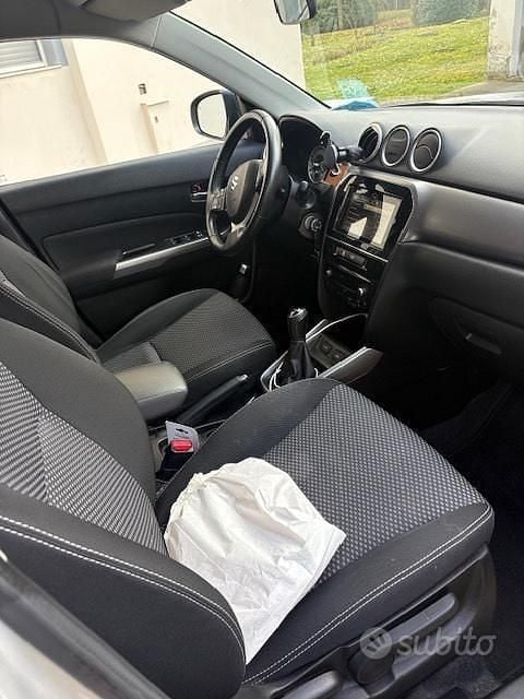 Usata Suzuki Vitara 2020 Grigio SUV