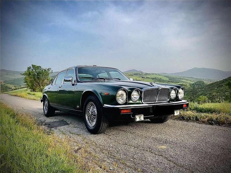 Usata Jaguar XJ12 Sovereign 300 CV (220 kW) 1989 Verde Berlina