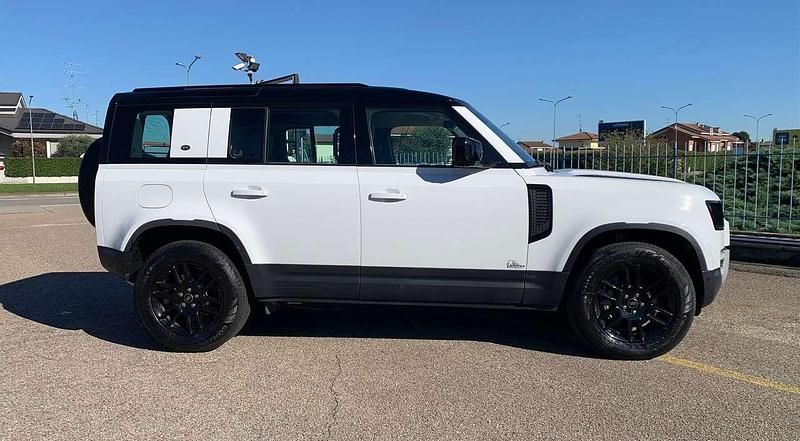 Usata Land Rover Defender S 300 CV (220 kW) 2021 Fuji white SUV