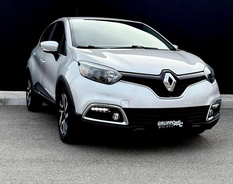 Usata Renault Captur 90 CV (66 kW) 2013 Argento SUV