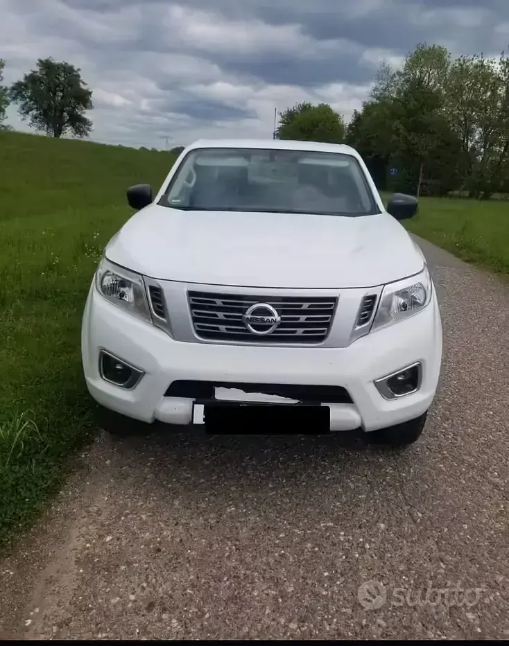 Second-hand Nissan Navara Visia 163 CP (119 kW) 2021 Alb Pickup