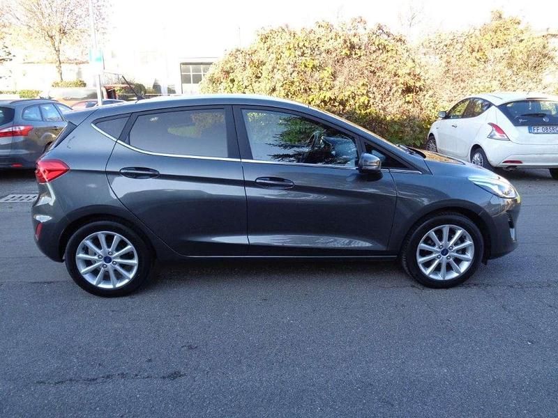 Usata Ford Fiesta Titanium 75 CV (55 kW) 2023 Antracite(met.) Utilitaria