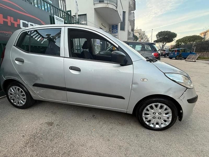 Usata Hyundai i10 Style 67 CV (49 kW) 2010 Grigio Utilitaria
