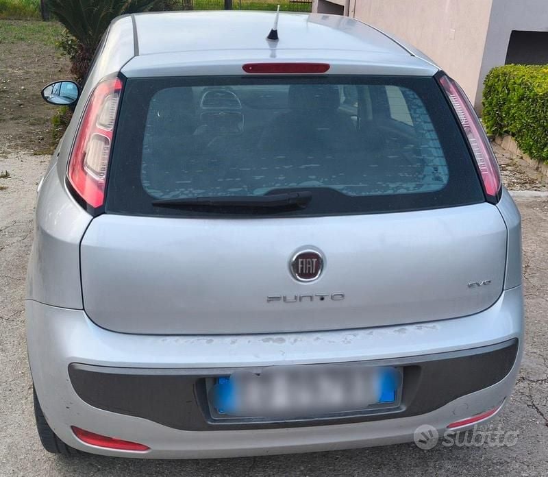 Usata Fiat Punto Evo 95 CV (69 kW) 2010 Grigio Utilitaria