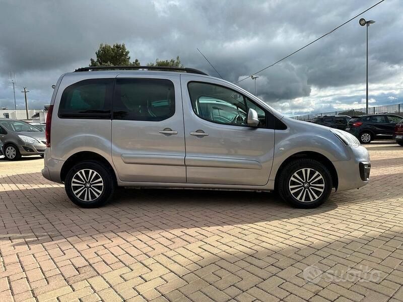 Usata Peugeot Partner Tepee Active 99 CV (72 kW) 2016 Grigio Monovolume