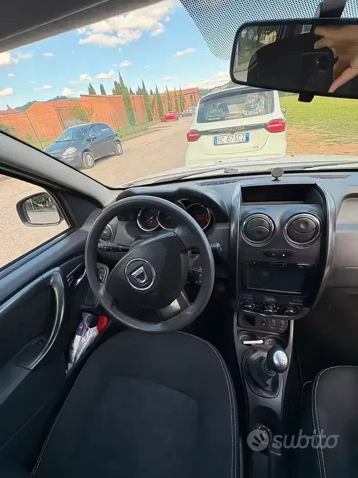 Usata Dacia Duster Prestige 109 CV (80 kW) 2015 Bianco SUV