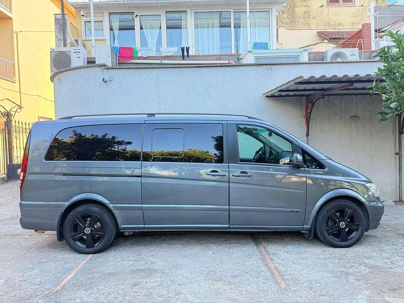 Usata Mercedes Viano 163 CV (119 kW) 2012 Grigio Monovolume