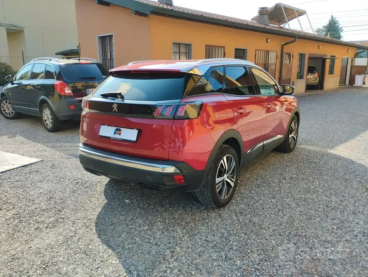 Usata Peugeot 3008 Allure 131 CV (96 kW) 2021 Rosso SUV