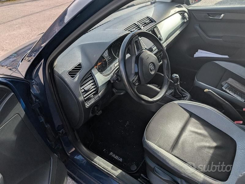 Usata Skoda Fabia 2015 Blu Berlina