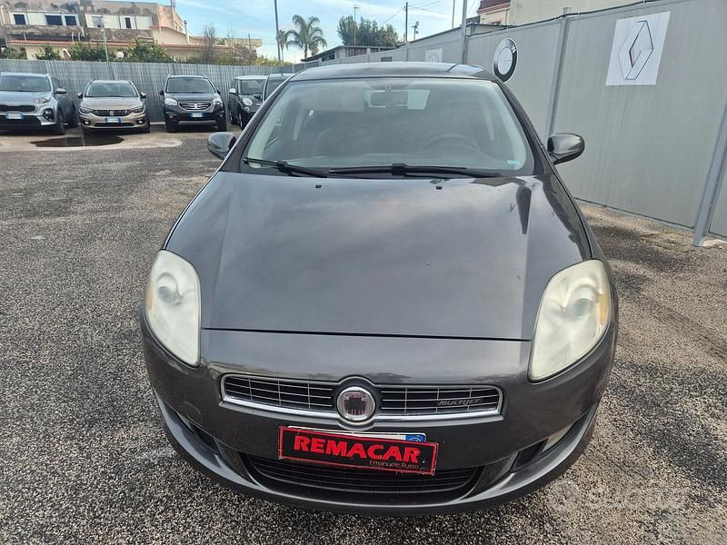 Usata Fiat Bravo Dynamic 105 CV (77 kW) 2009 Grigio Utilitaria