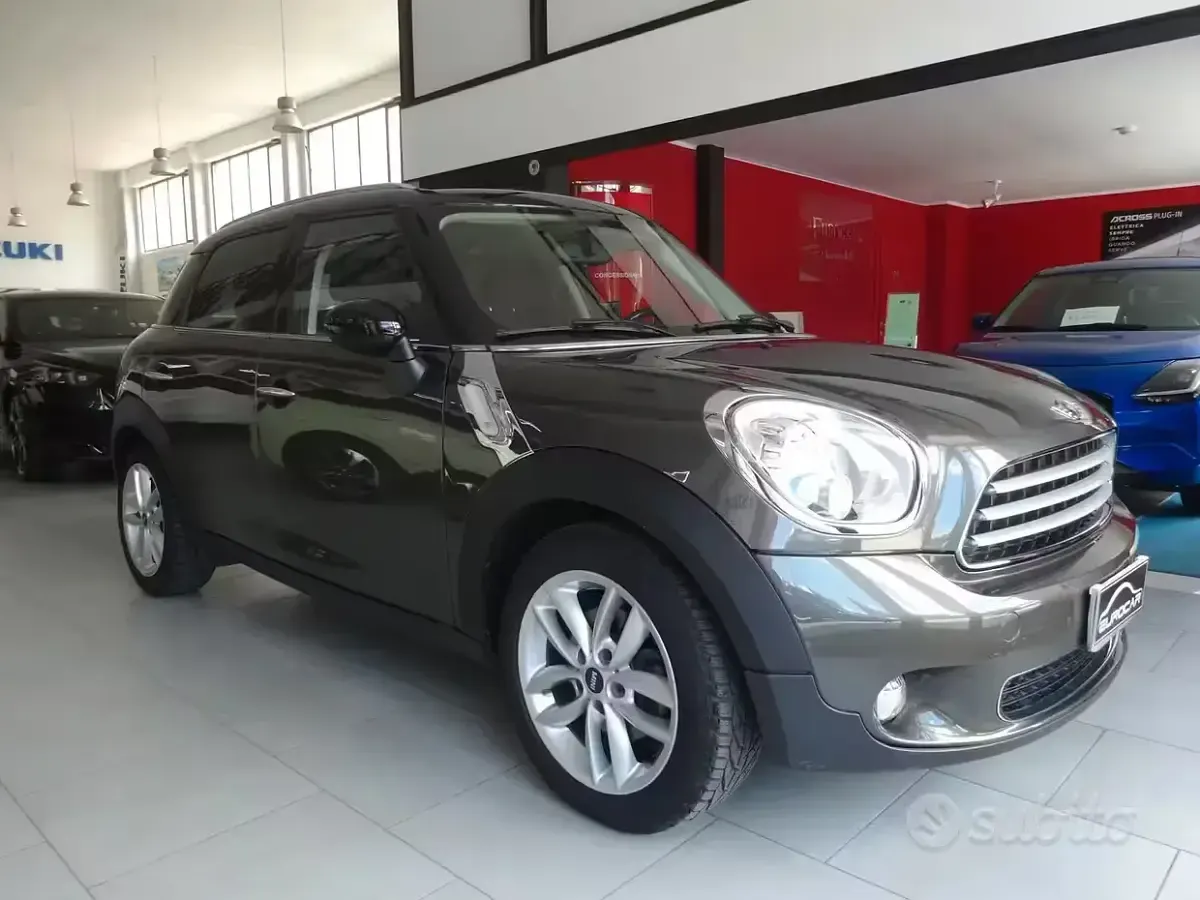 Usata Mini Cooper Countryman 111 CV (81 kW) 2013 Grigio SUV